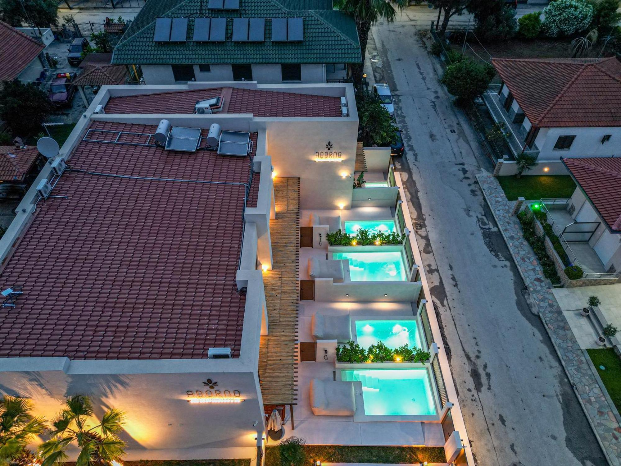 Adorno Private Only Adults & Kids 12 *